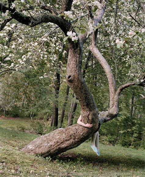 naked petite girl|Jocelyn Lee’s Painterly Portraits of Nudes Immersed in Nature